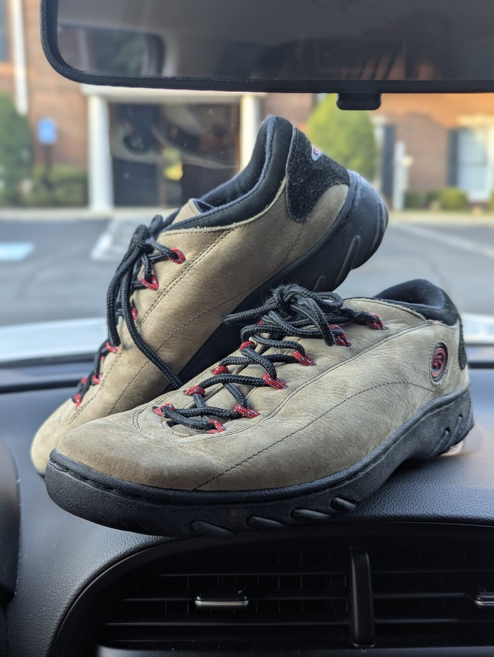 Merrell Cerro Terra 45 Wear Them Out Hiking Shoes Men 10.5 Taupe Karhu Air 83141
